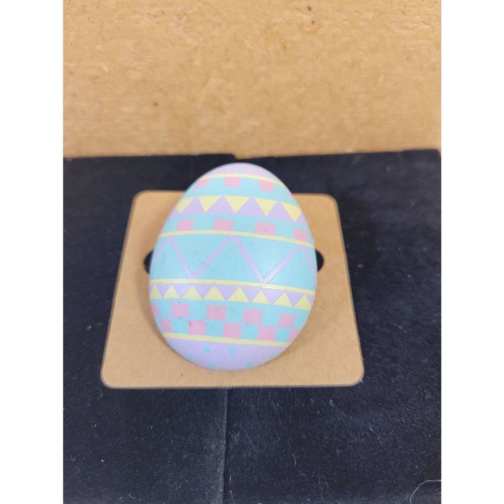 Vintage 1987 Hallmark Easter Egg Brooch